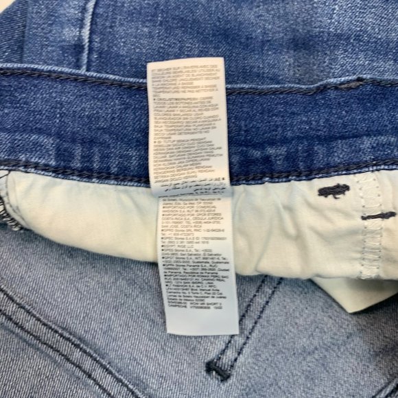 Old Navy WOW Jean Shorts Plus Sz 24 Blue Mid Rise Cuffed Denim Stretch Shortie - Picture 4 of 10